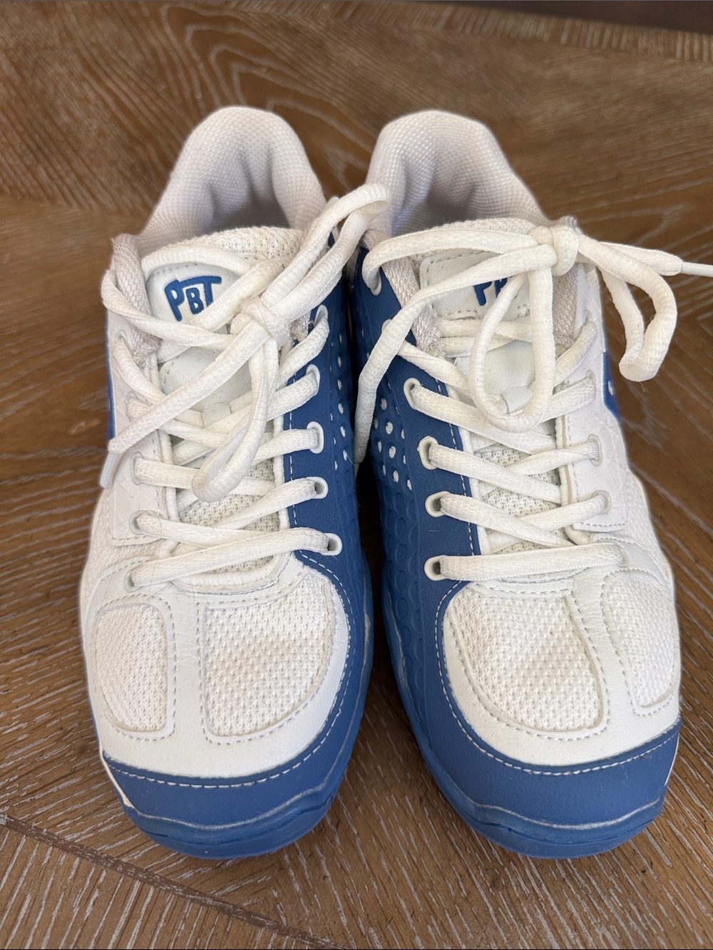 PBT Fencing Kids White and Blue Athletic Shoes